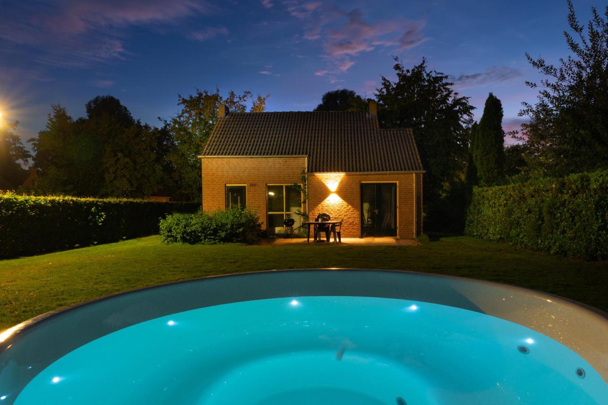 6P Vrijstaand Huis Met Royale Tuin En Hottub Ewijk Exterior photo